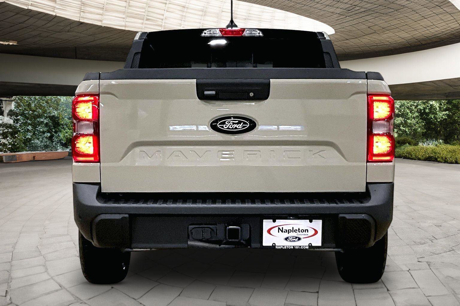 New 2025 Ford Maverick Lariat w/ Black Appearance Package AWD/4WD image 4