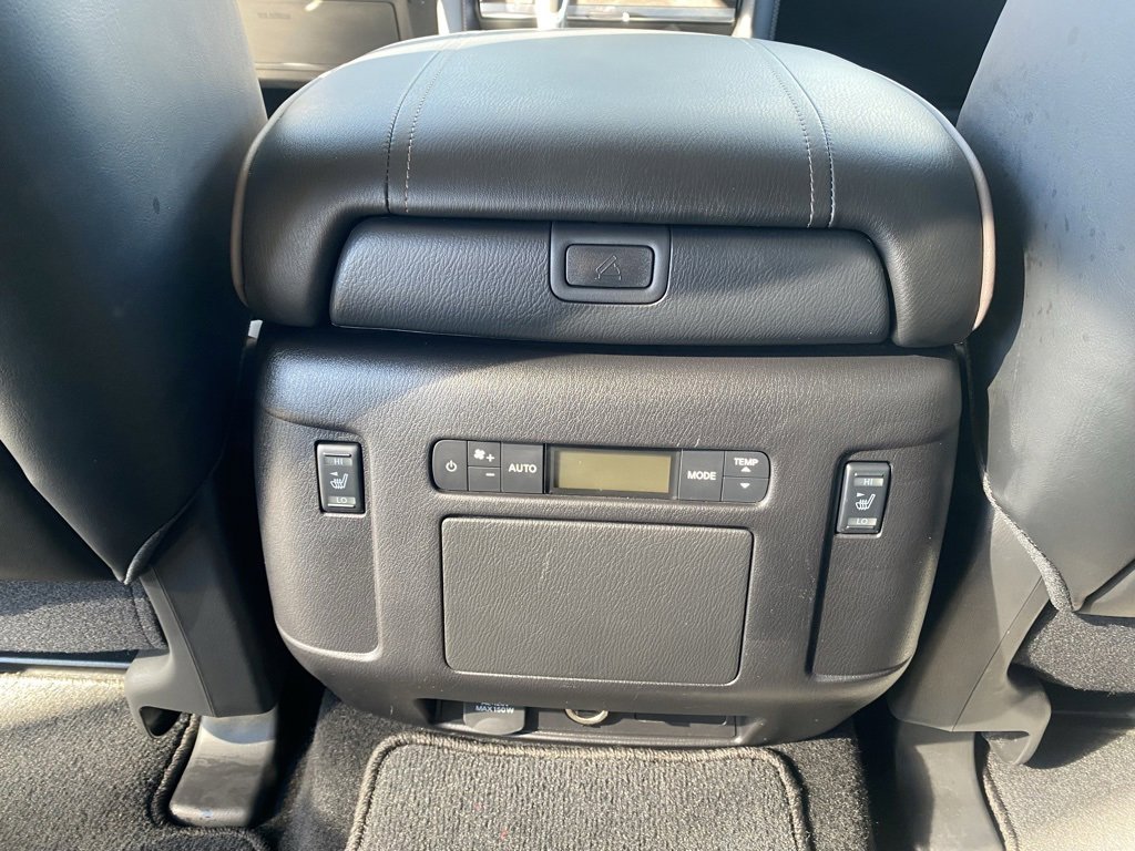 Used 2024 Nissan Armada Platinum w/ Cargo Package image 31