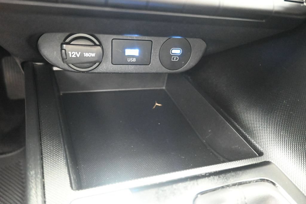 Used 2024 Hyundai Elantra SEL FWD image 21