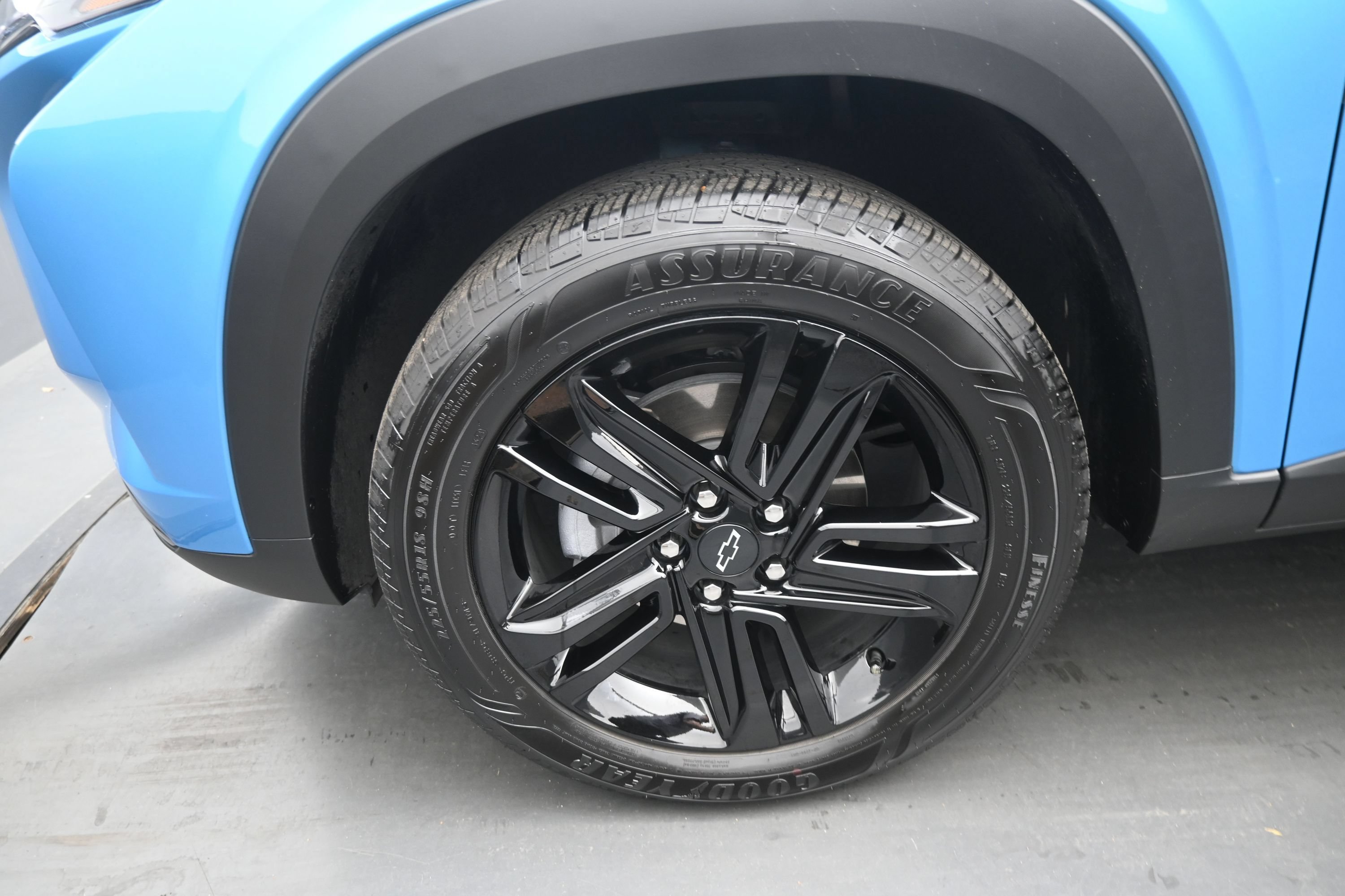 Used 2025 Chevrolet Trax ACTIV FWD image 11