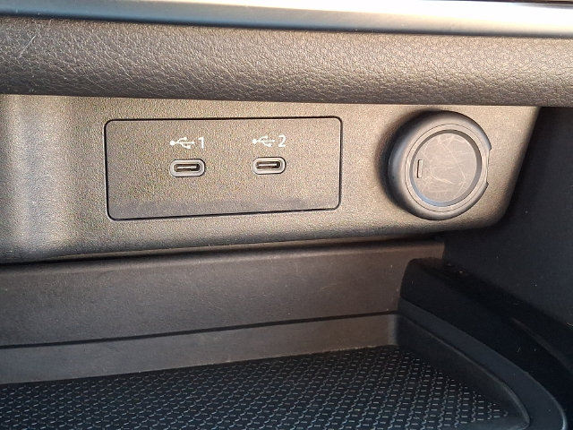 Used 2025 Nissan Rogue SV AWD/4WD image 25