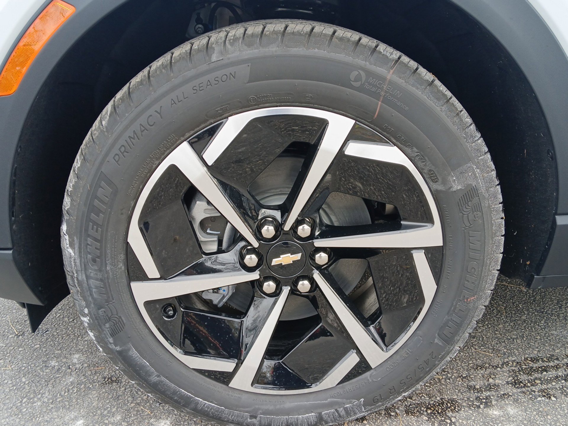 New 2026 Chevrolet Equinox EV LT image 24