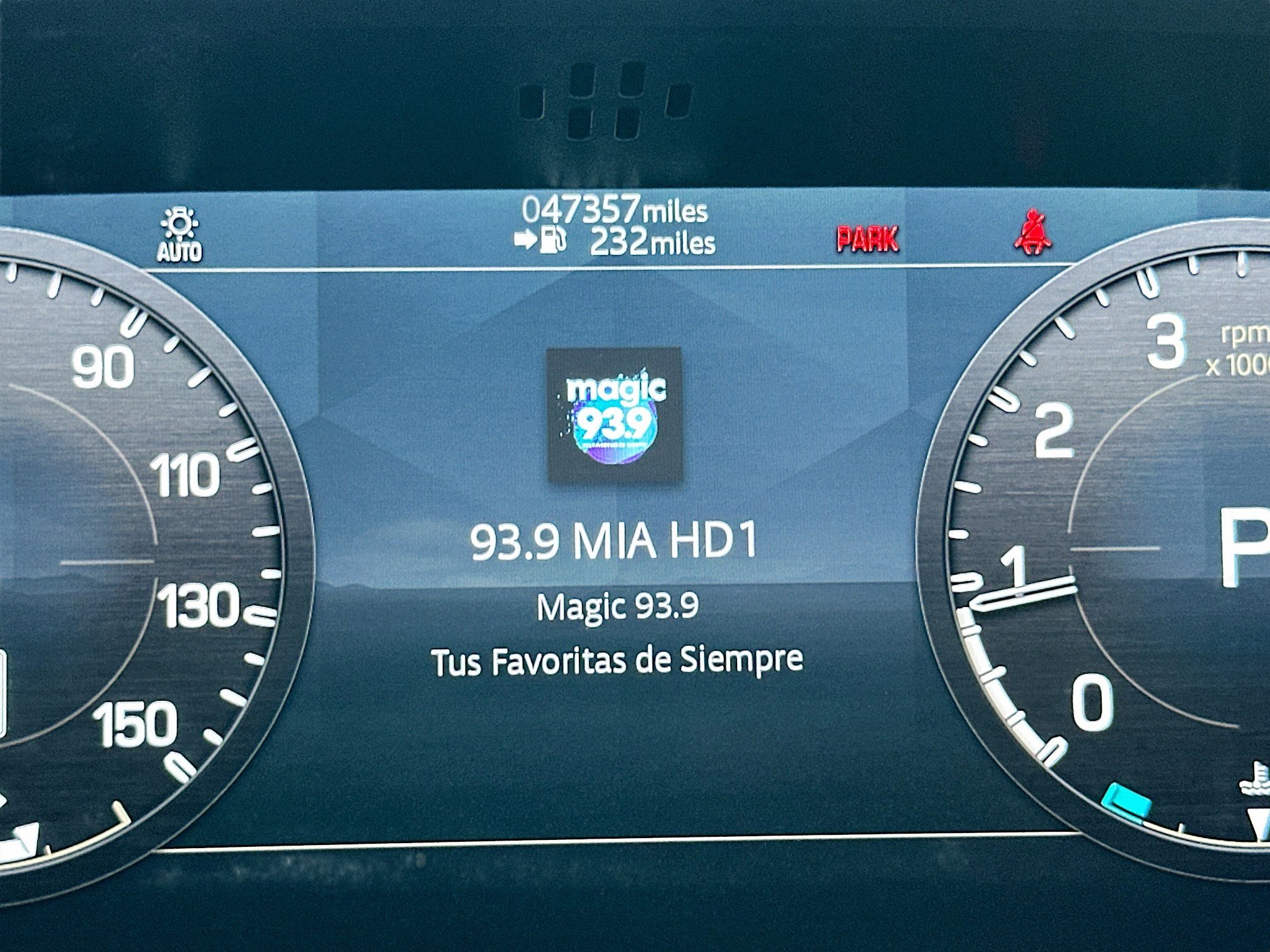 Used 2021 Land Rover Defender 110 S image 11