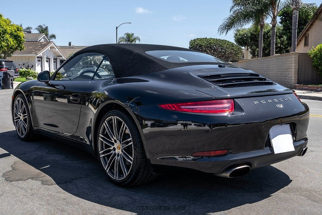 Used 2015 Porsche 911 Carrera RWD image 16