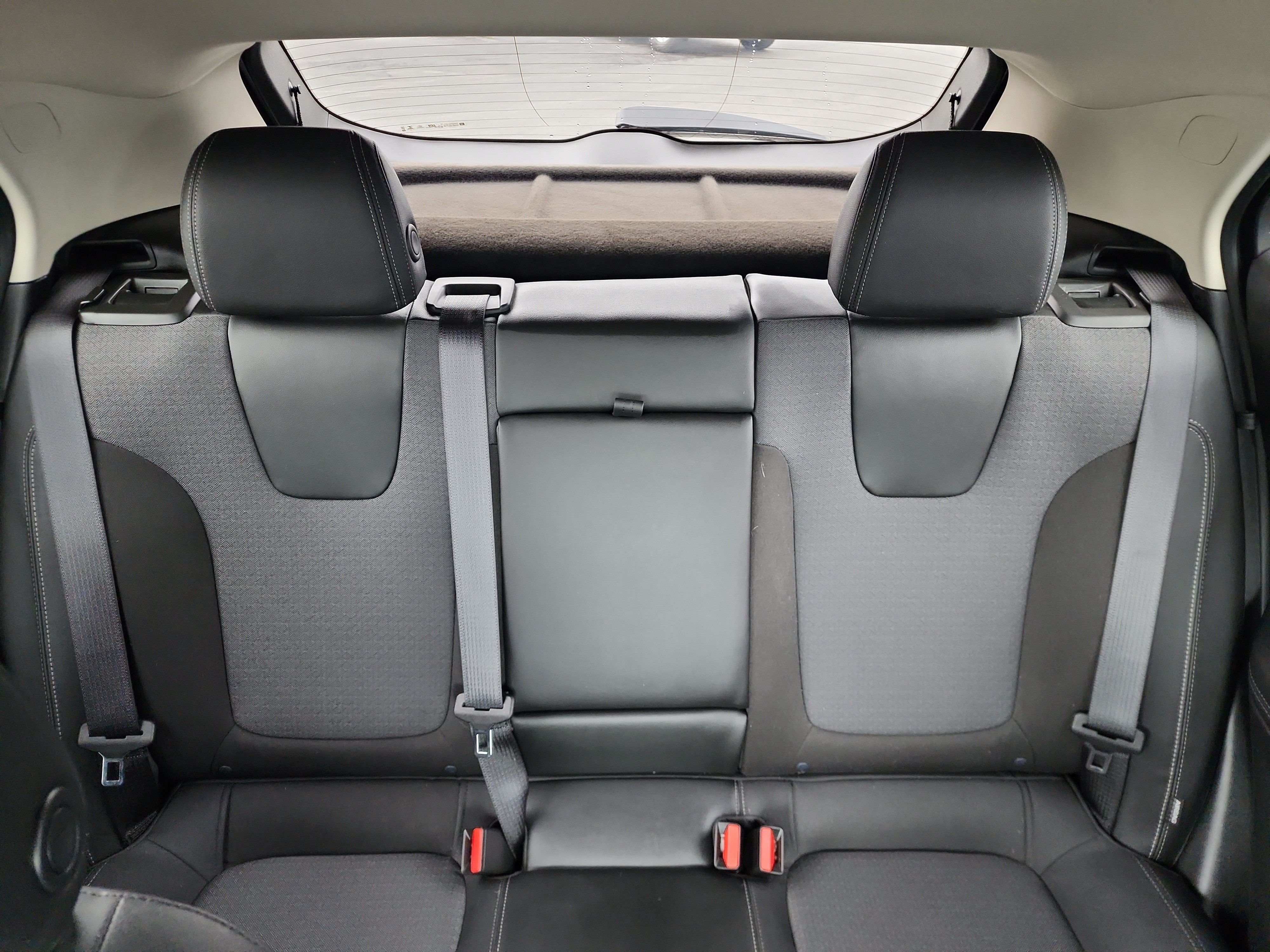 Certified 2021 Buick Encore GX Select AWD/4WD image 21