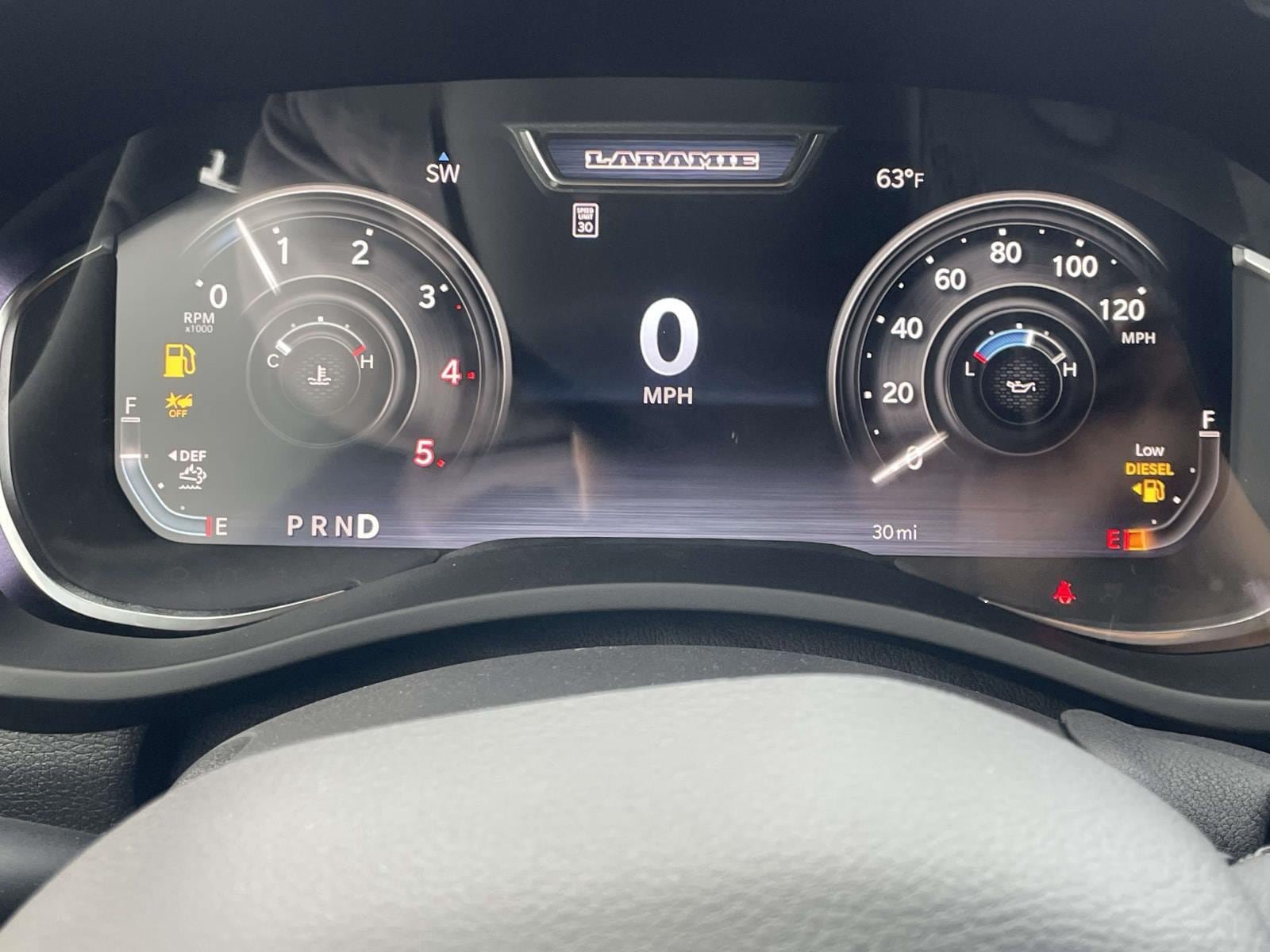 New 2026 RAM 2500 Laramie AWD/4WD image 8