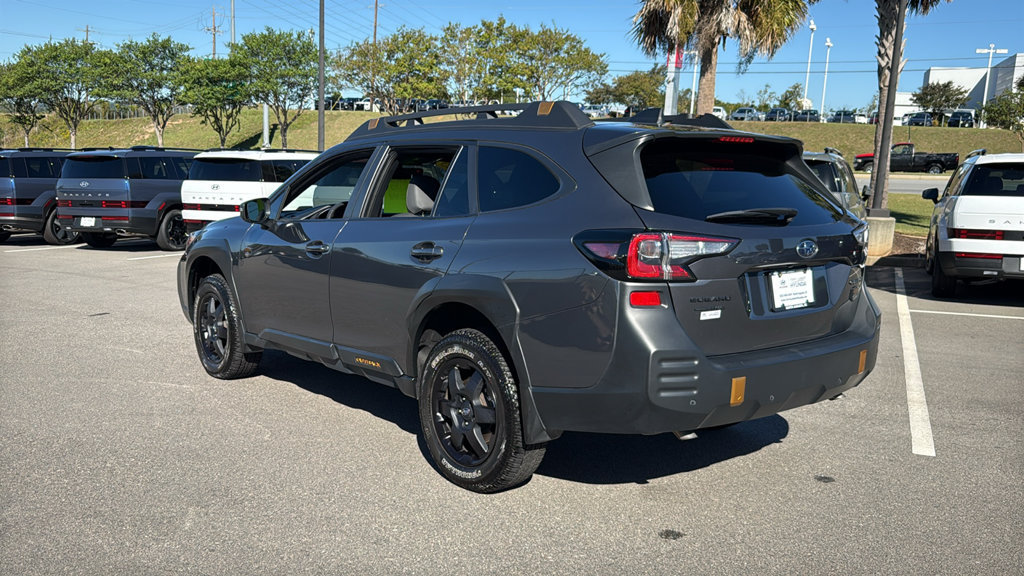 Used 2025 Subaru Outback Wilderness w/ Wilderness Package AWD/4WD image 5