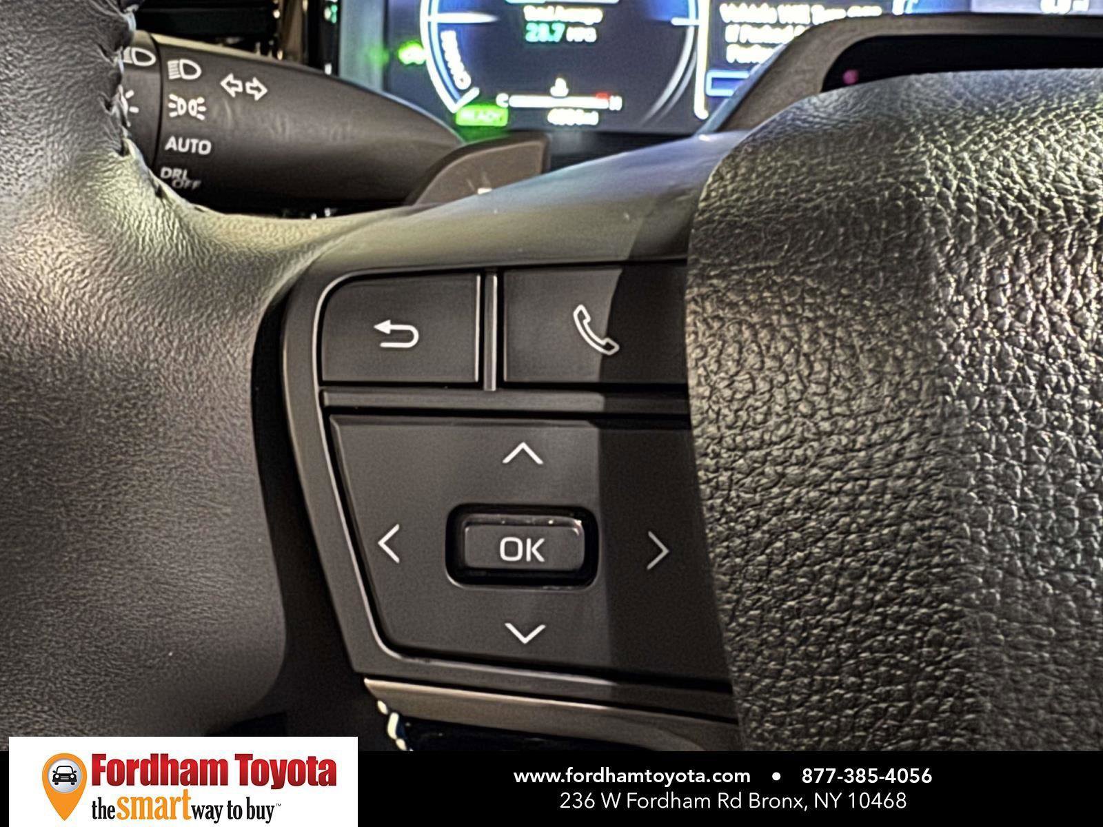 Used 2025 Toyota Camry XSE image 22