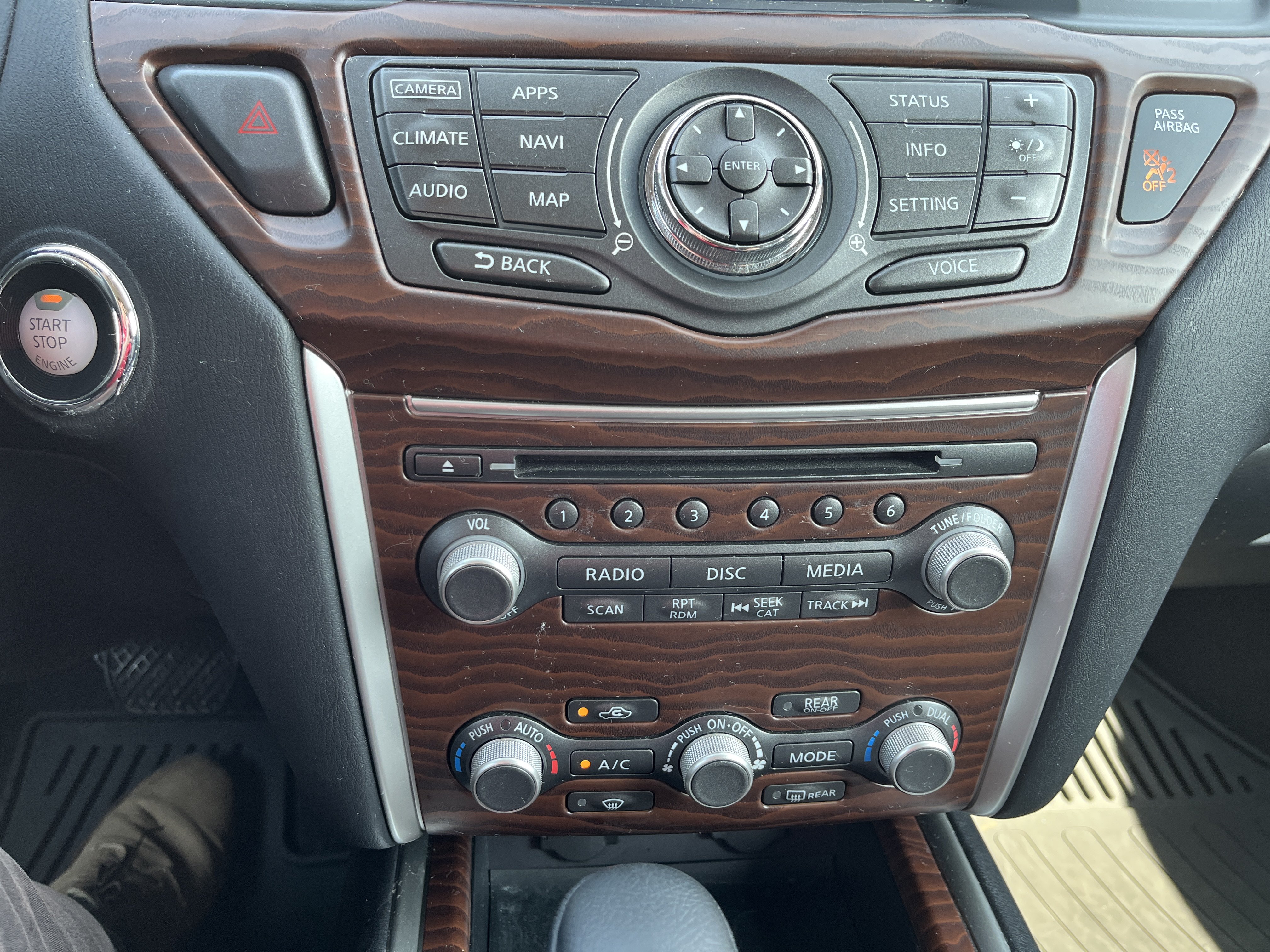 Used 2017 Nissan Pathfinder Platinum w/ Cargo Package AWD/4WD image 27