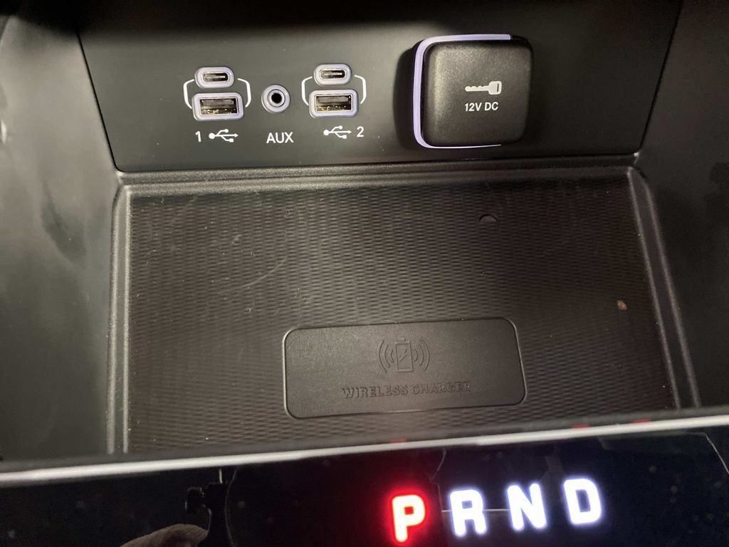 Used 2025 Jeep Grand Cherokee Altitude AWD/4WD image 20