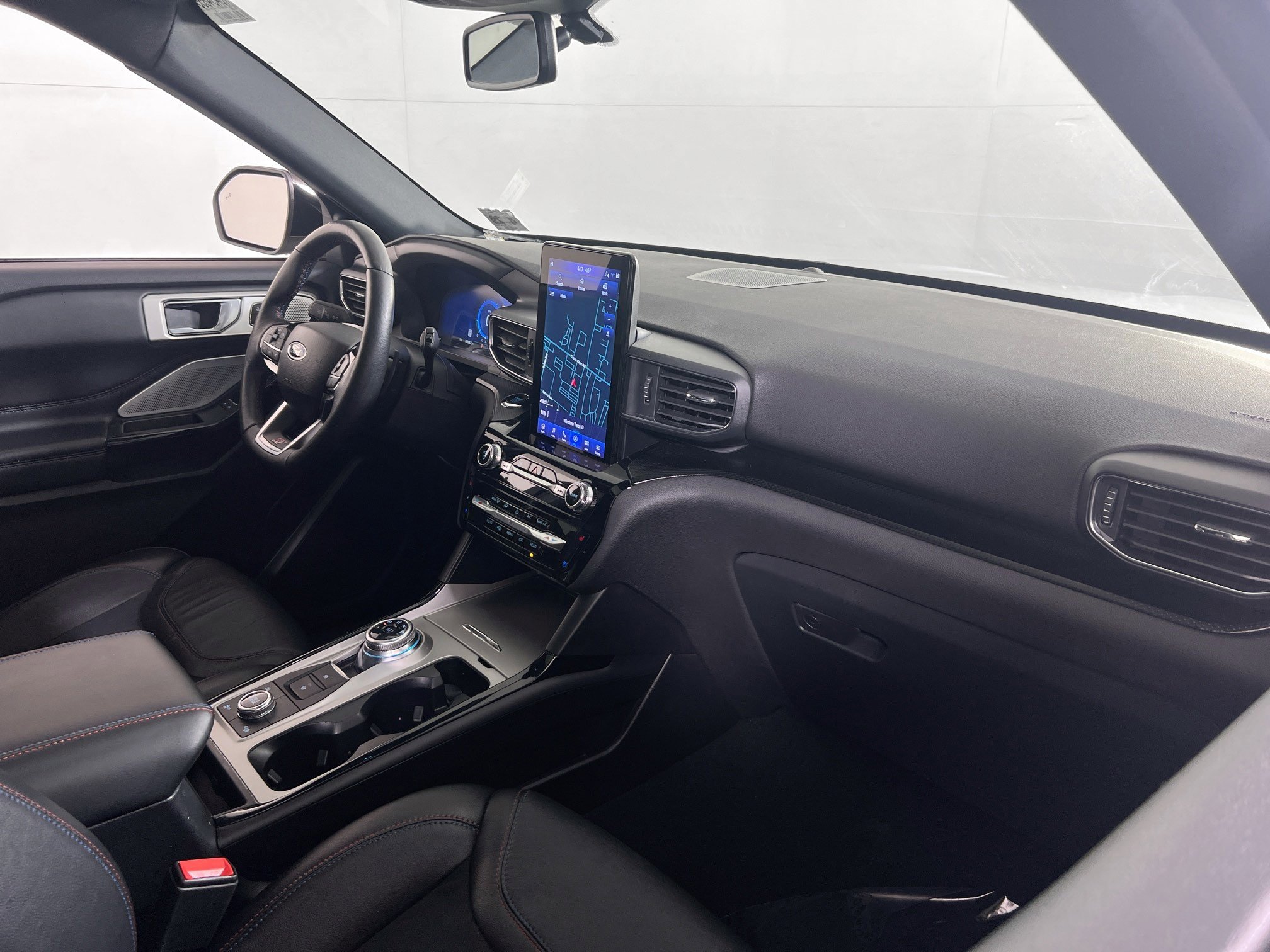 Used 2024 Ford Explorer ST w/ Equipment Group 401A image 30