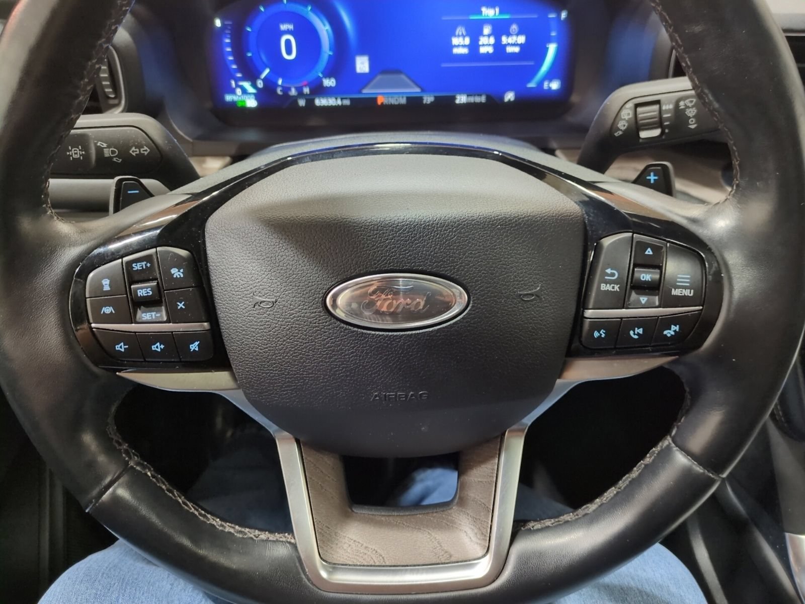 Used 2021 Ford Explorer Platinum w/ Equipment Group 601A AWD/4WD image 21