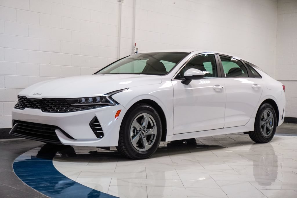 Used 2022 Kia K5 LXS FWD image 4
