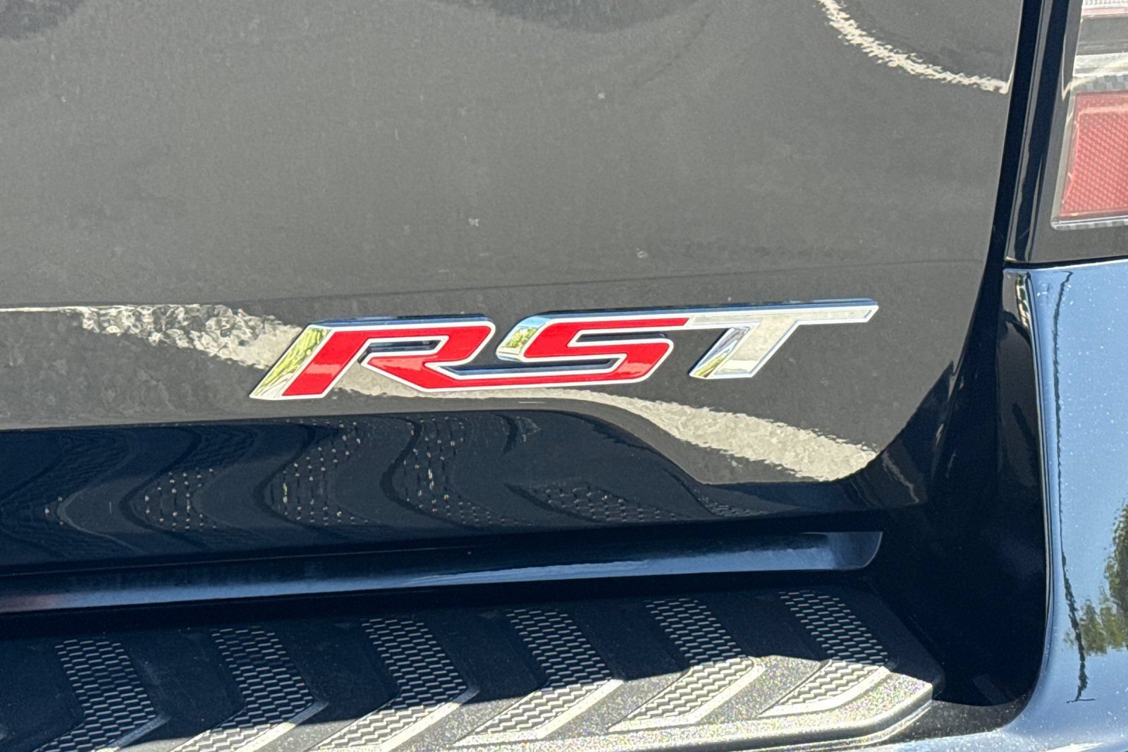 Used 2025 Chevrolet Silverado EV RST AWD/4WD image 13
