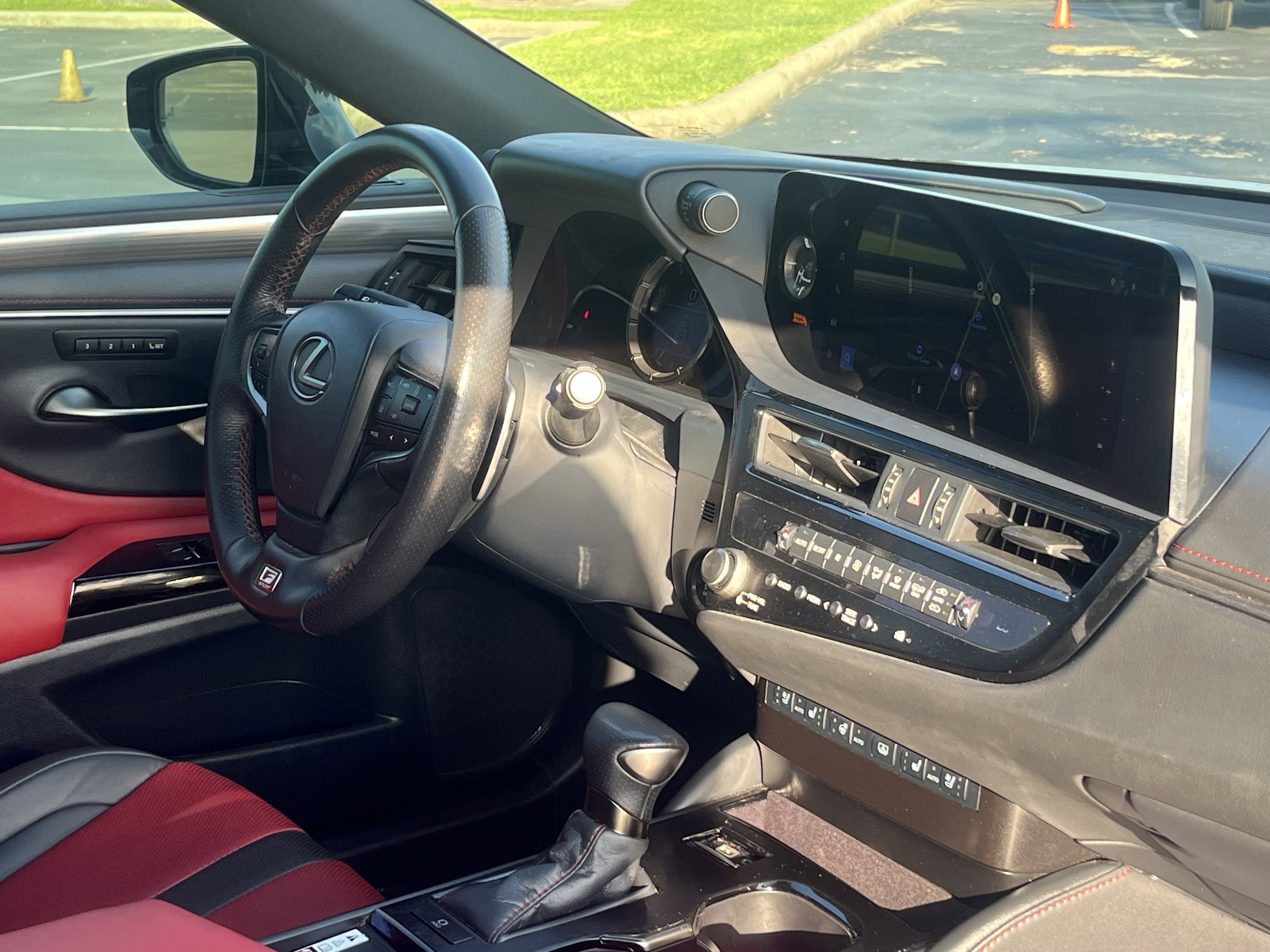 Used 2024 Lexus ES 350 F Sport w/ Accessory Package (Z2) FWD image 18