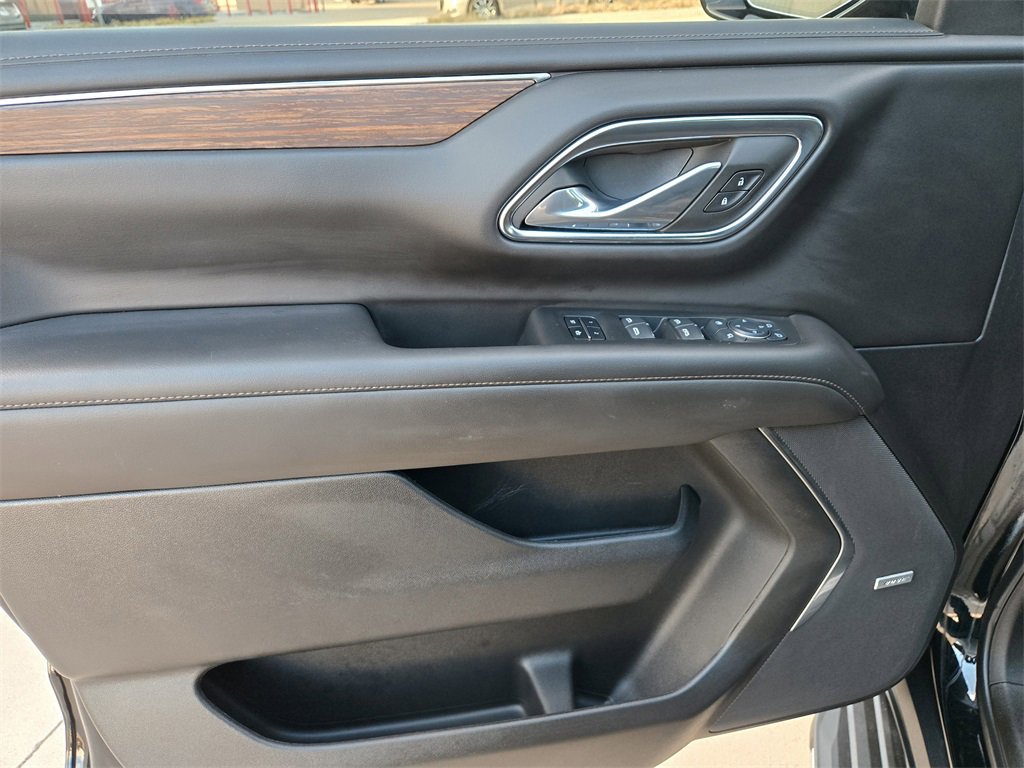 Used 2024 Chevrolet Tahoe High Country w/ Advanced Technology Package image 32