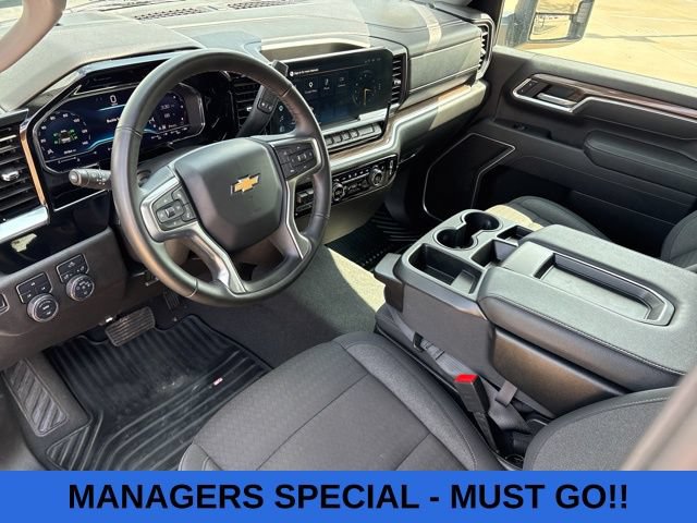 Used 2025 Chevrolet Silverado 2500 LT w/ Convenience Package AWD/4WD image 13