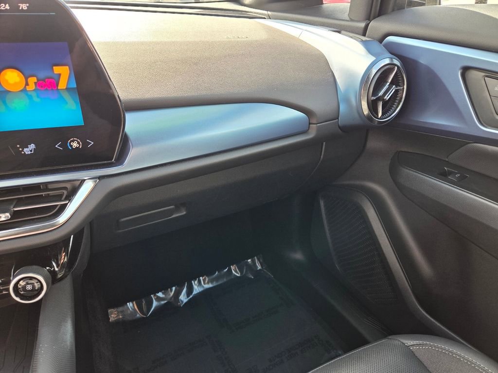 Certified 2025 Chevrolet Equinox EV LT w/ Convenience Package image 26