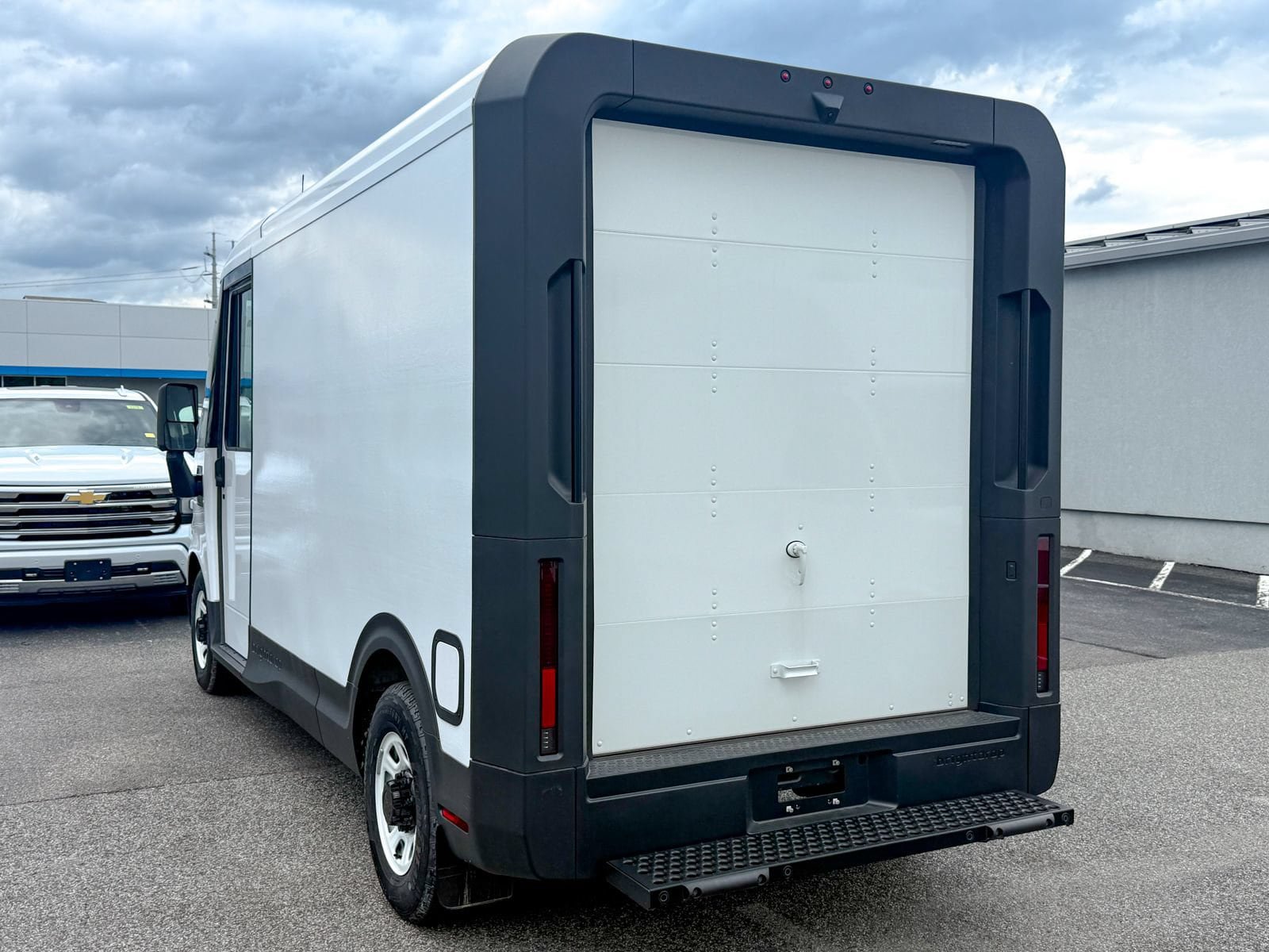New 2026 Chevrolet Brightdrop 400 w/ Battery Pack, Max Range AWD/4WD image 5