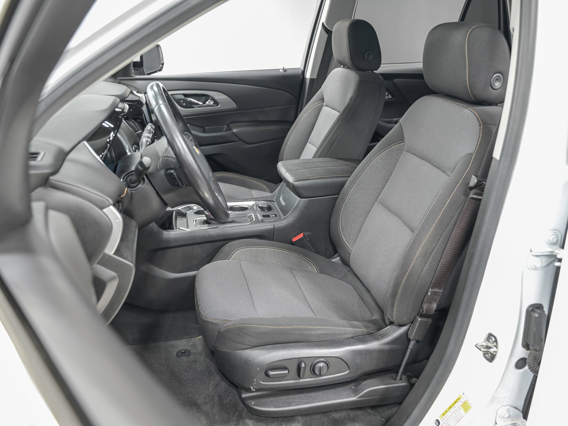 Used 2020 Chevrolet Traverse LT AWD/4WD image 18