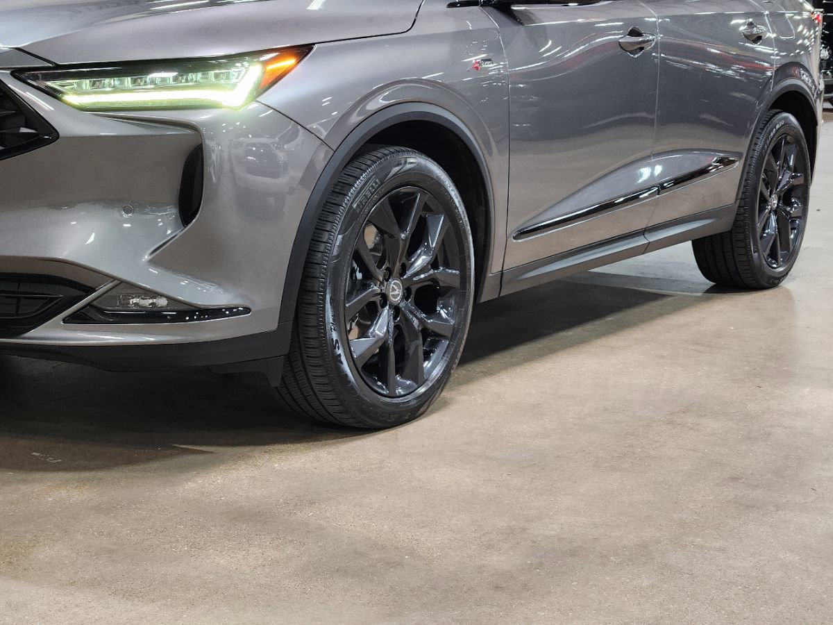 Used 2022 Acura MDX A-Spec image 17