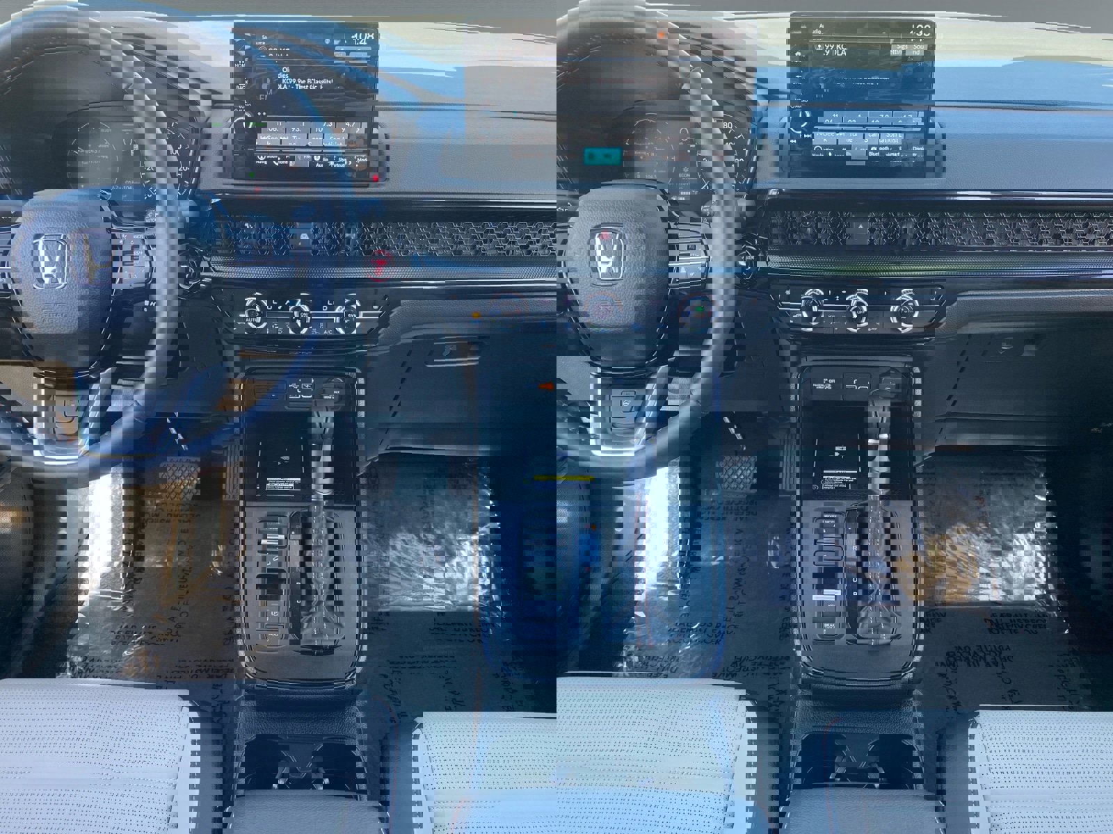 Used 2024 Honda CR-V Sport Touring image 11