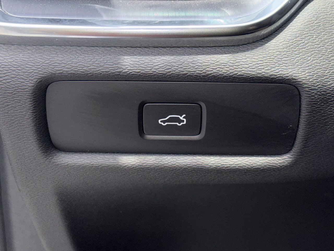 Used 2024 Volvo S60 B5 Core FWD image 11