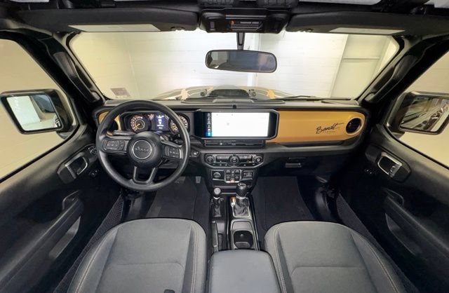 Used 2025 Jeep Gladiator Sport AWD/4WD image 11