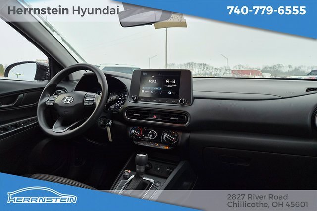 Used 2023 Hyundai Kona SE w/ Cargo Package image 25