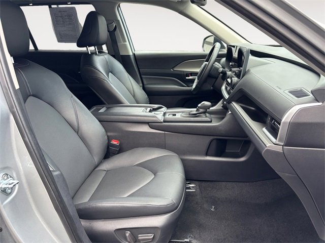 Used 2025 Toyota Grand Highlander AWD image 15
