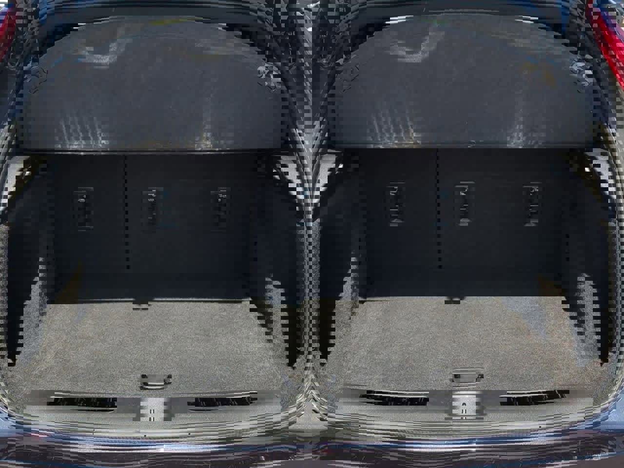 Used 2023 Cadillac XT4 Premium Luxury w/ Cold Weather Package image 33