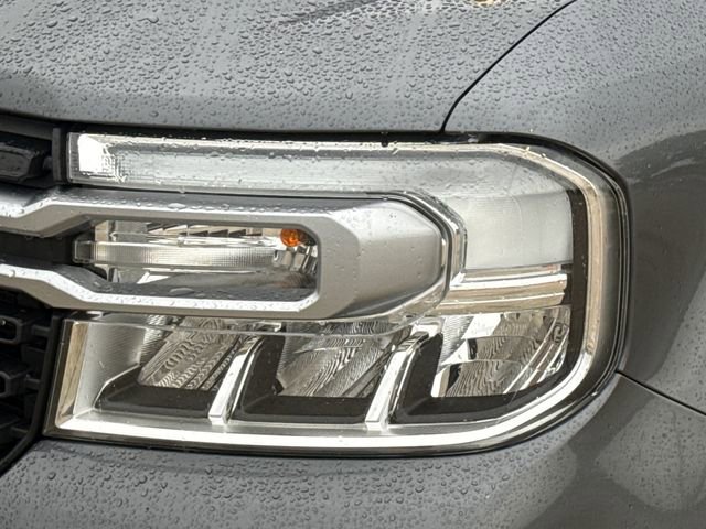 Used 2022 Ford Maverick Lariat FWD image 4
