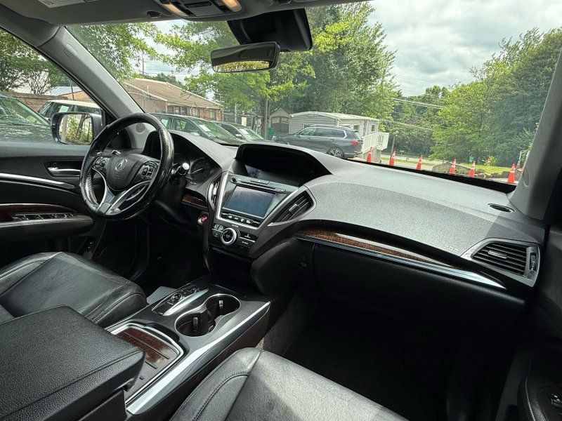 Used 2018 Acura MDX SH-AWD image 14