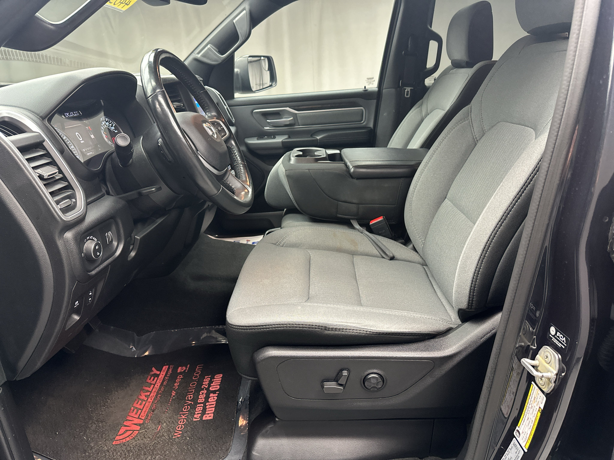 Used 2021 RAM 1500 Big Horn AWD/4WD image 4