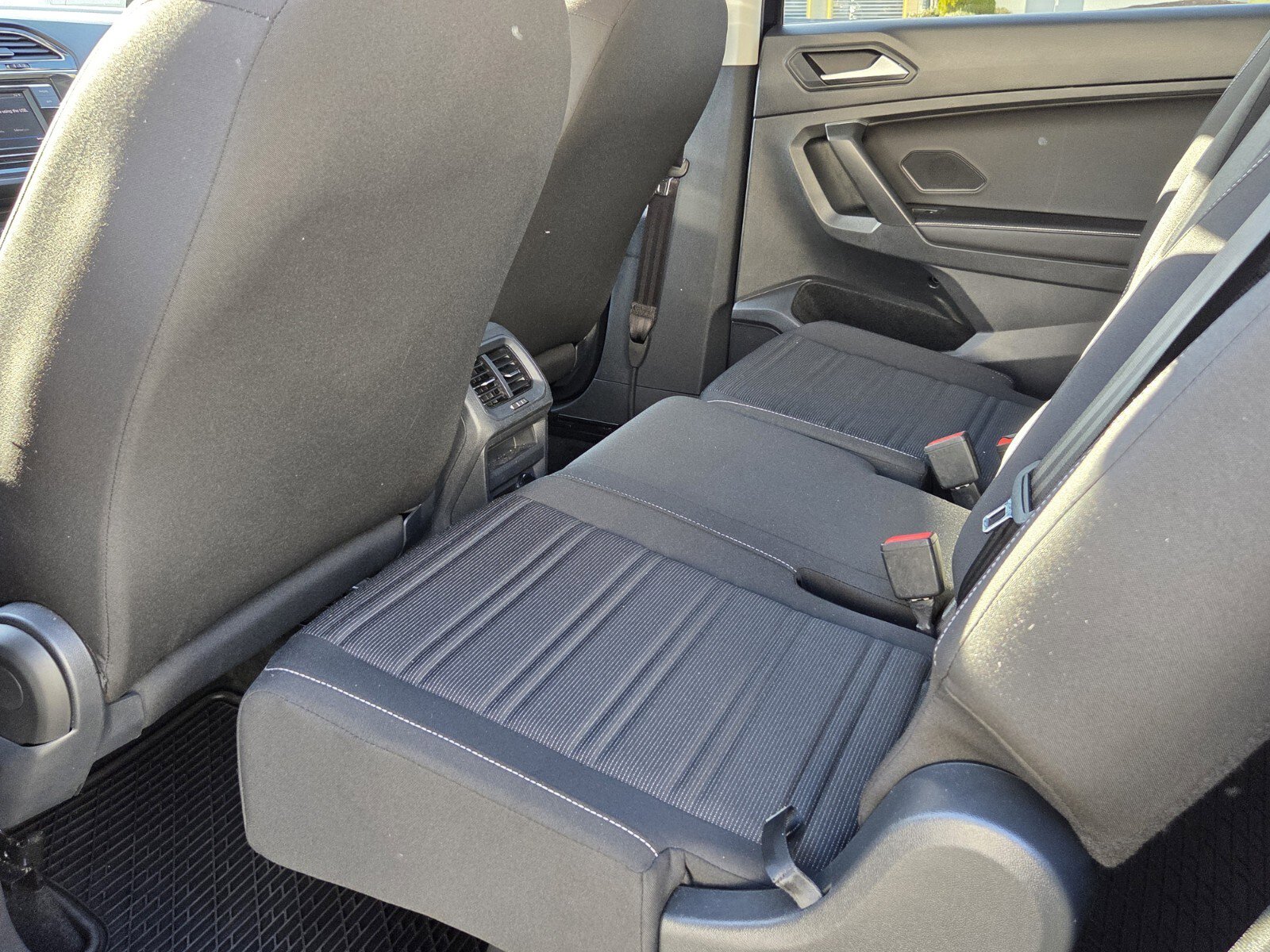 Used 2024 Volkswagen Tiguan S image 11