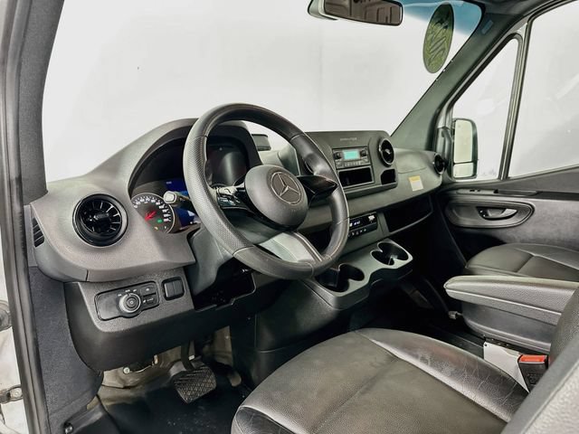 Used 2025 Mercedes-Benz Sprinter 2500 image 13