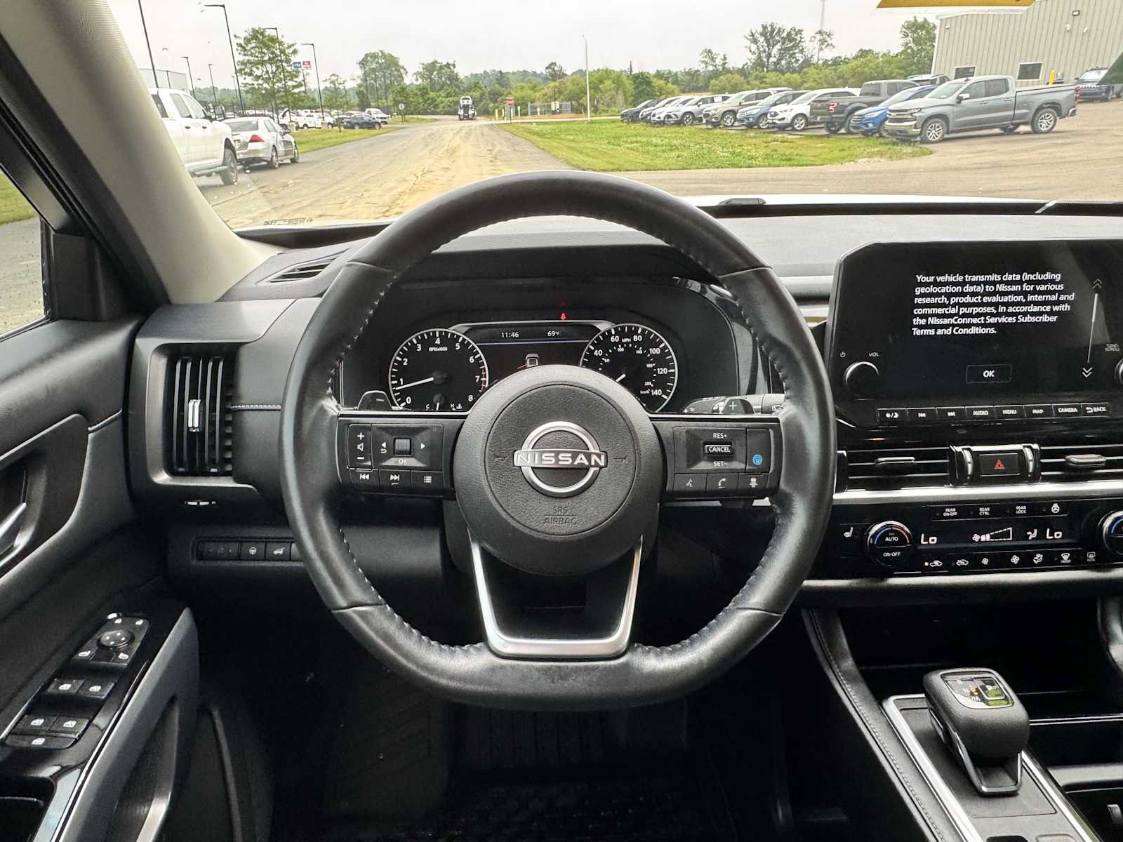 Used 2023 Nissan Pathfinder SL AWD/4WD image 22