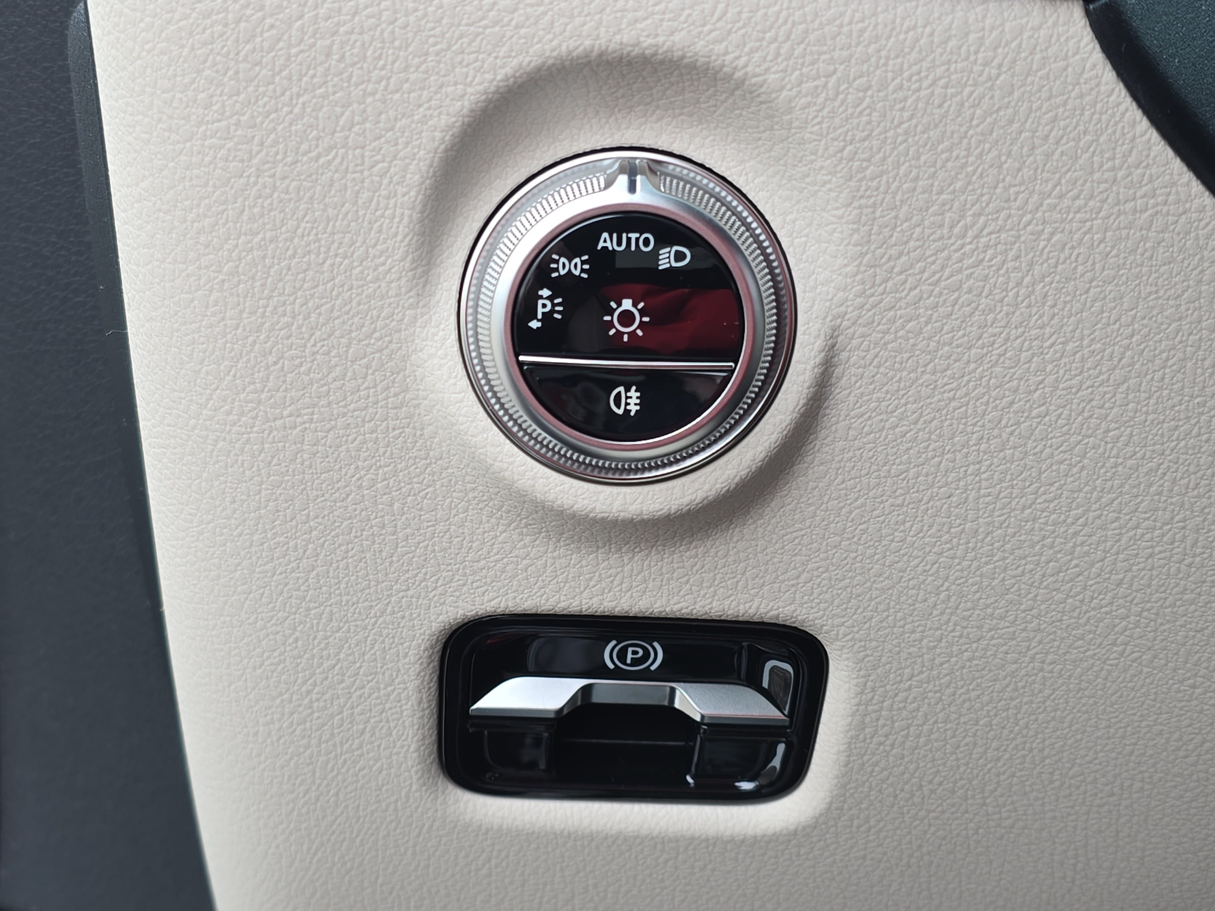 New 2026 Mercedes-Benz CLE 300 4MATIC Coupe image 26