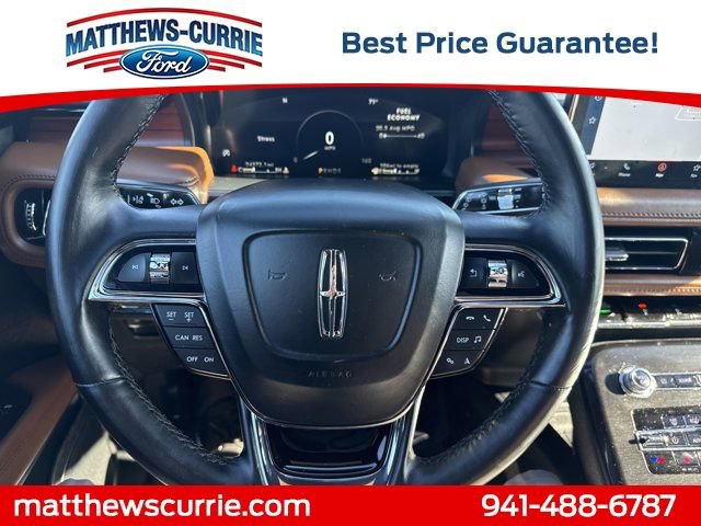 Used 2023 Lincoln Nautilus Reserve image 17