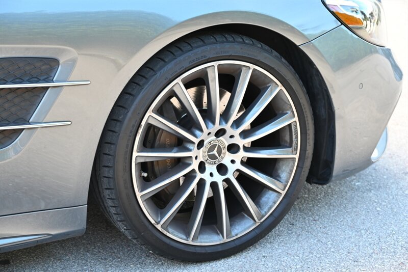 Used 2017 Mercedes-Benz SL 450 image 18