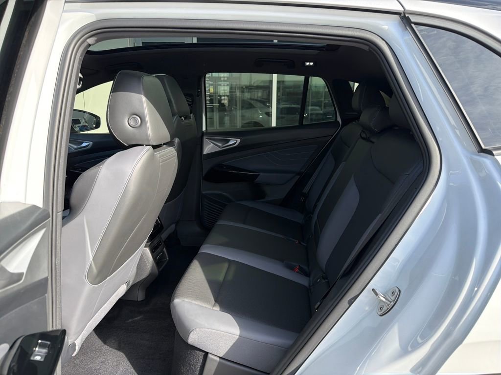 Certified 2023 Volkswagen ID.4 Pro S Plus image 14