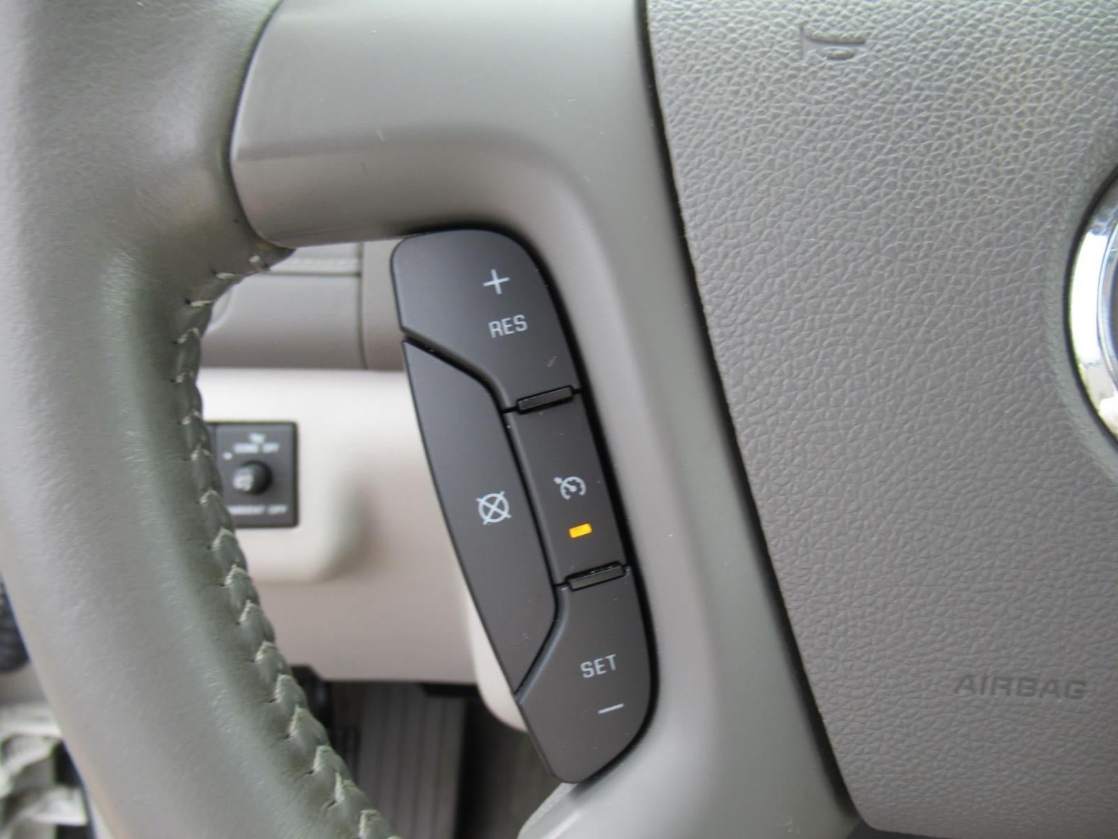 Used 2013 Buick Enclave Leather FWD image 23