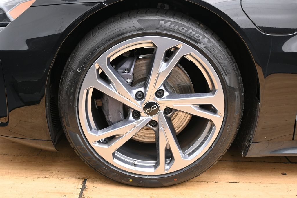 Used 2024 Audi e-tron GT Premium Plus AWD/4WD image 9