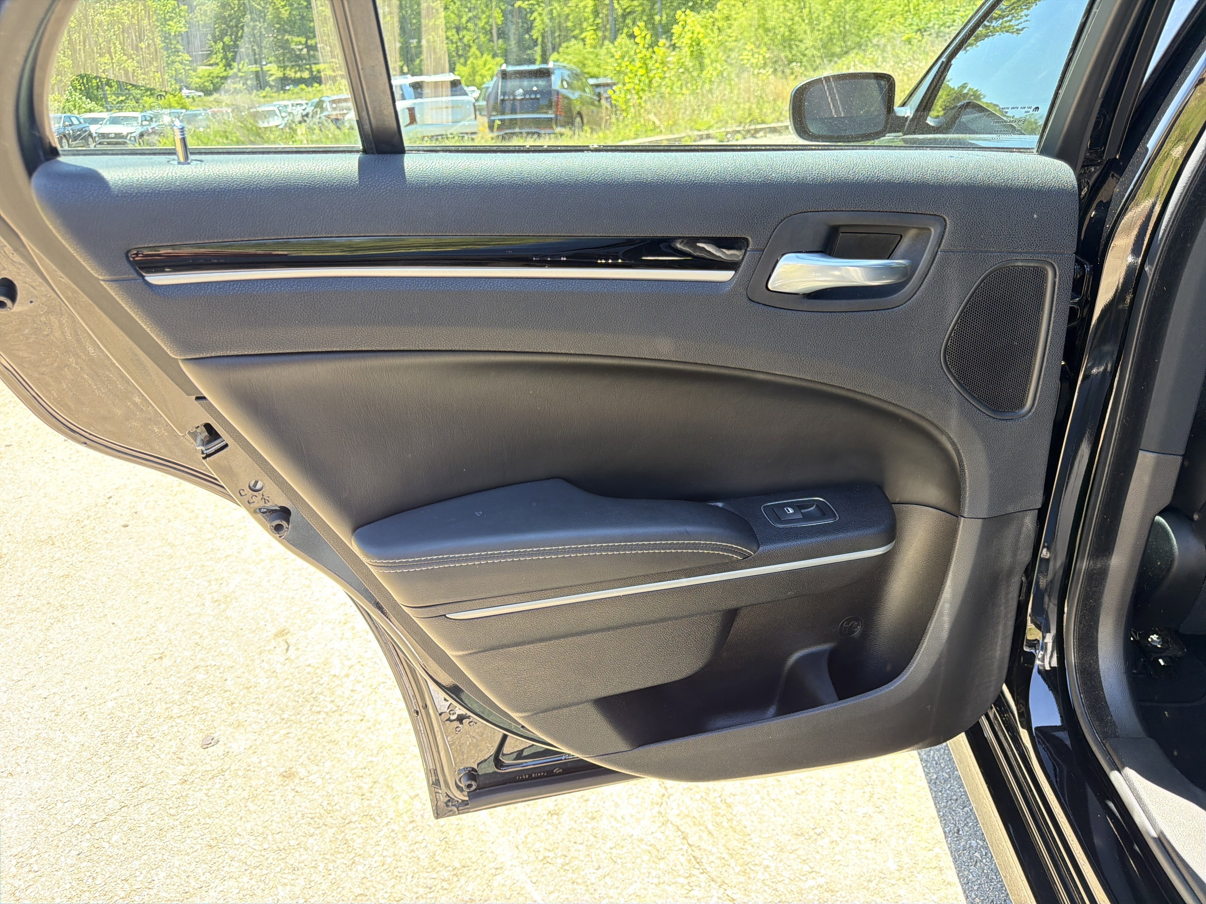 Used 2021 Chrysler 300 S w/ Comfort Group RWD image 22