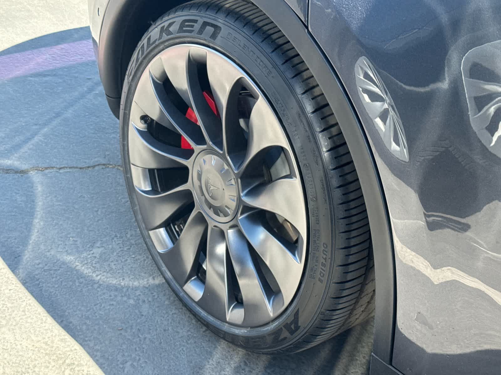 Used 2022 Tesla Model Y Performance AWD/4WD image 15