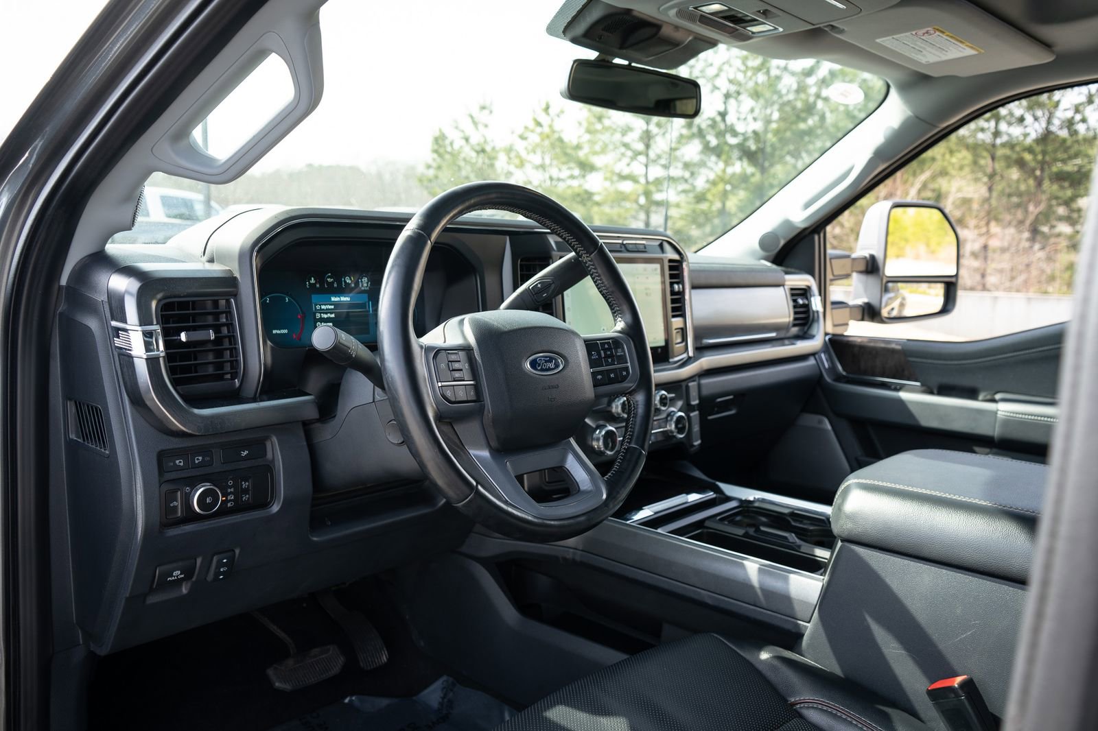 Used 2023 Ford F450 Lariat w/ FX4 Off-Road Package image 25