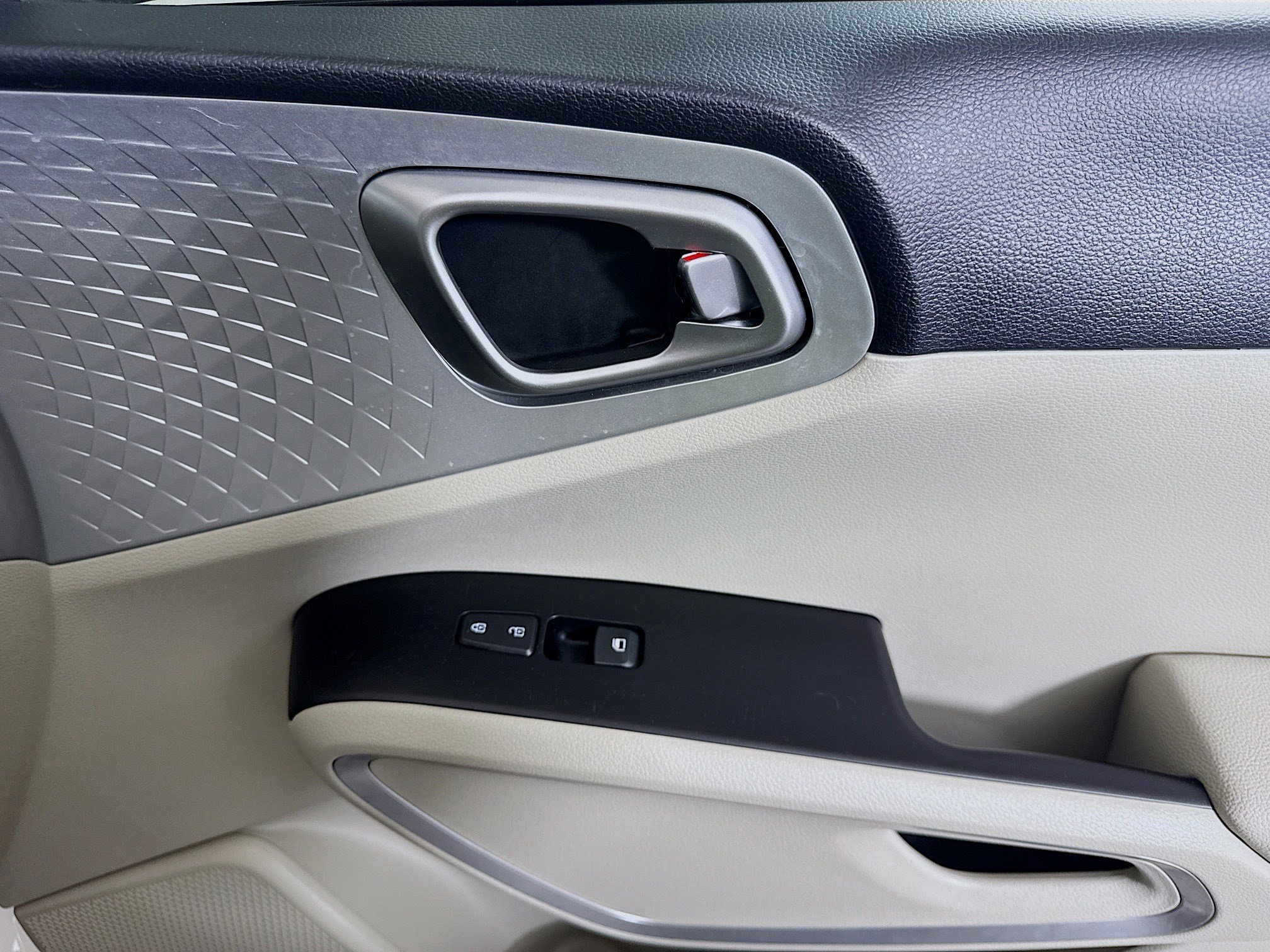 Used 2024 Kia Soul LX image 30