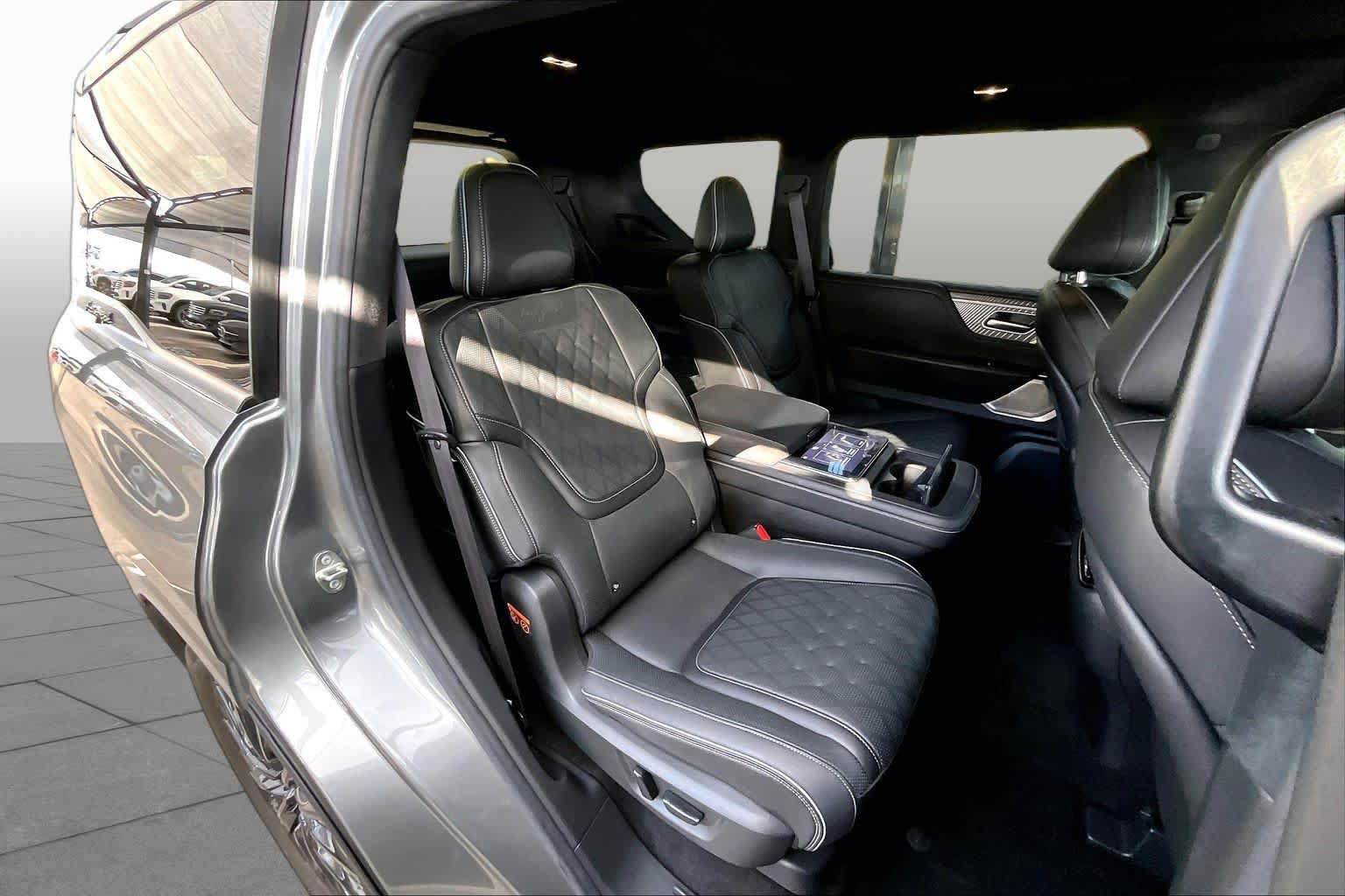Used 2025 INFINITI QX80 Autograph w/ Autograph Exterior Package AWD/4WD image 19