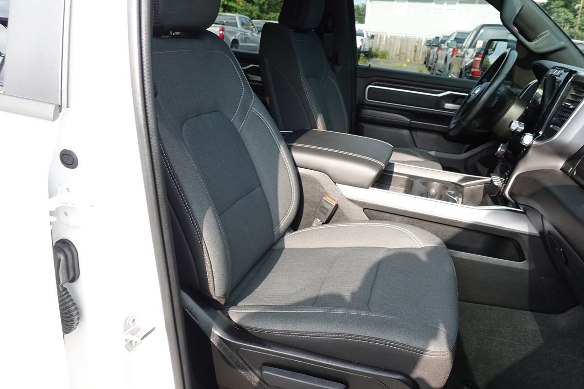 Used 2023 RAM 1500 Big Horn AWD/4WD image 35