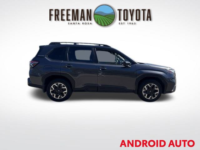 Used 2025 Subaru Forester w/ Convenience Package #1 AWD/4WD image 4